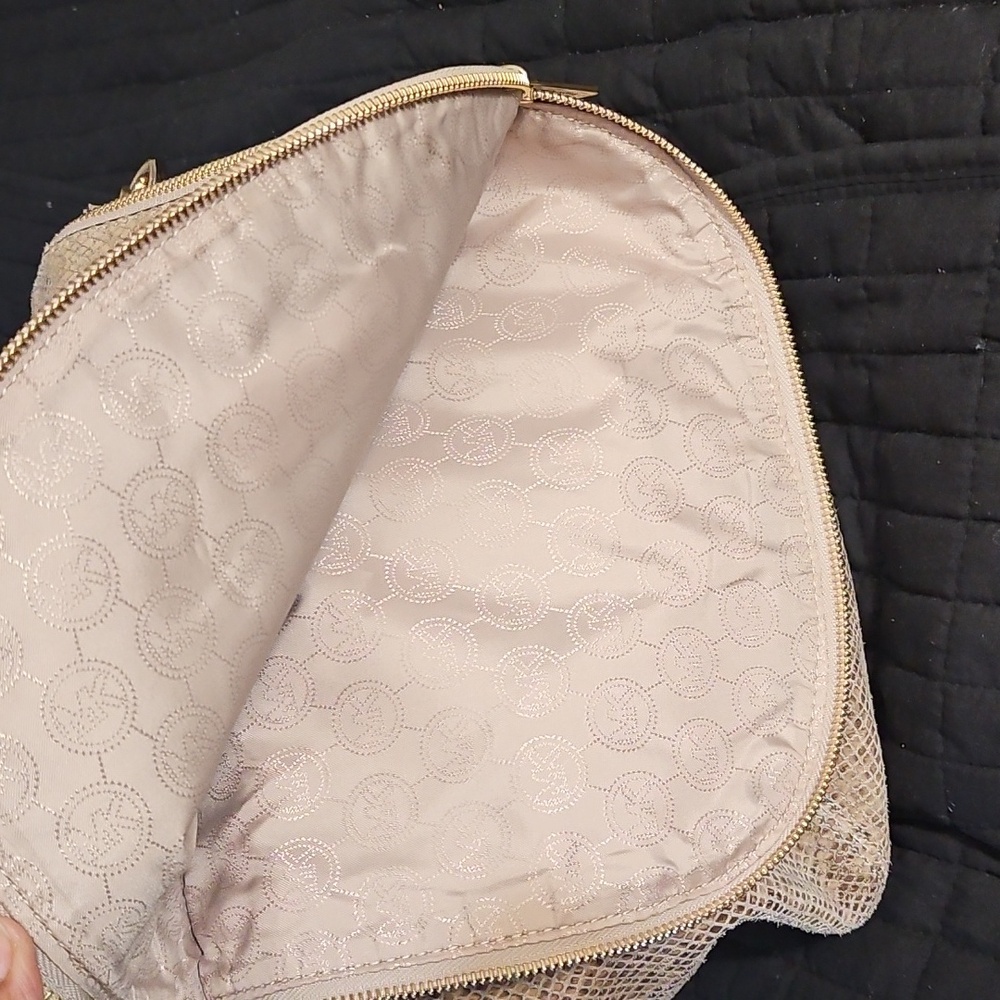 Purse - Picture 11 of 12